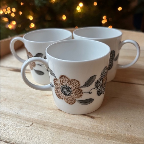 3 SUSIE COOPER Garland DEMITASSE COFFEE CUPS ESPRESSO ENGLAND FINE BONE China - Picture 7 of 10